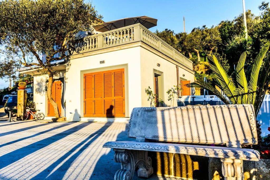 Villa Capri Wonderful View マッサ・ルブレンセ エクステリア 写真