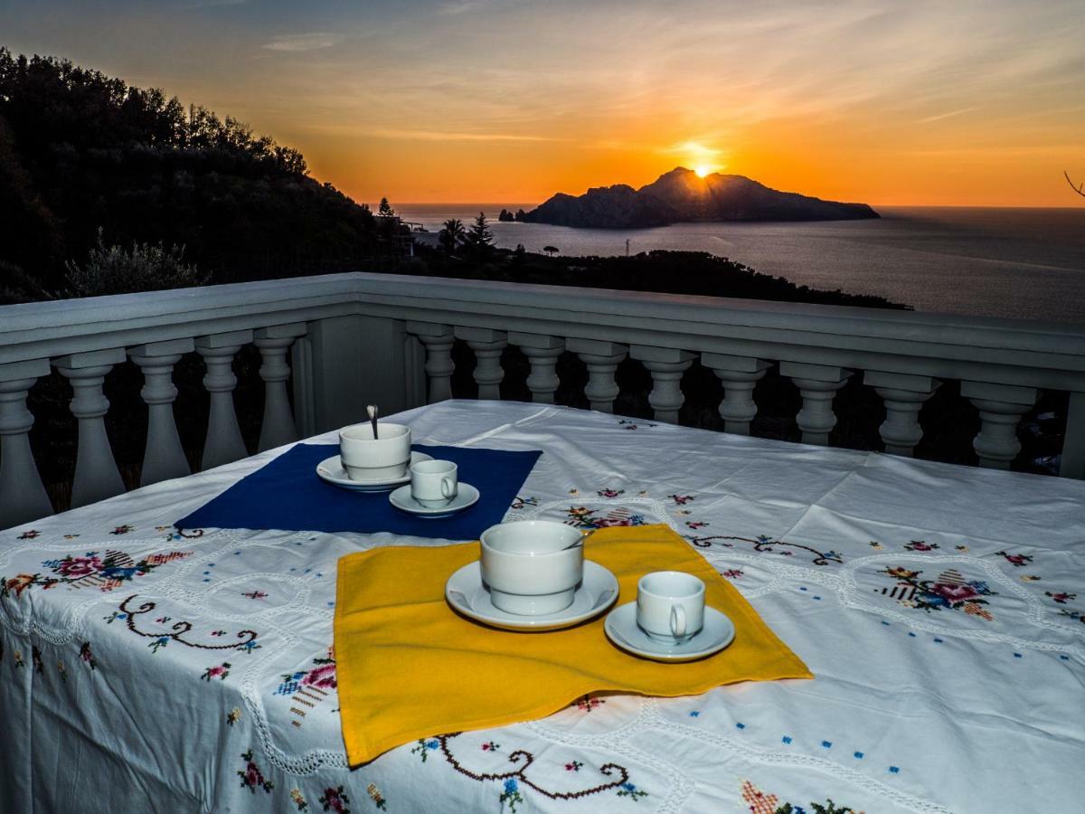 Villa Capri Wonderful View マッサ・ルブレンセ エクステリア 写真