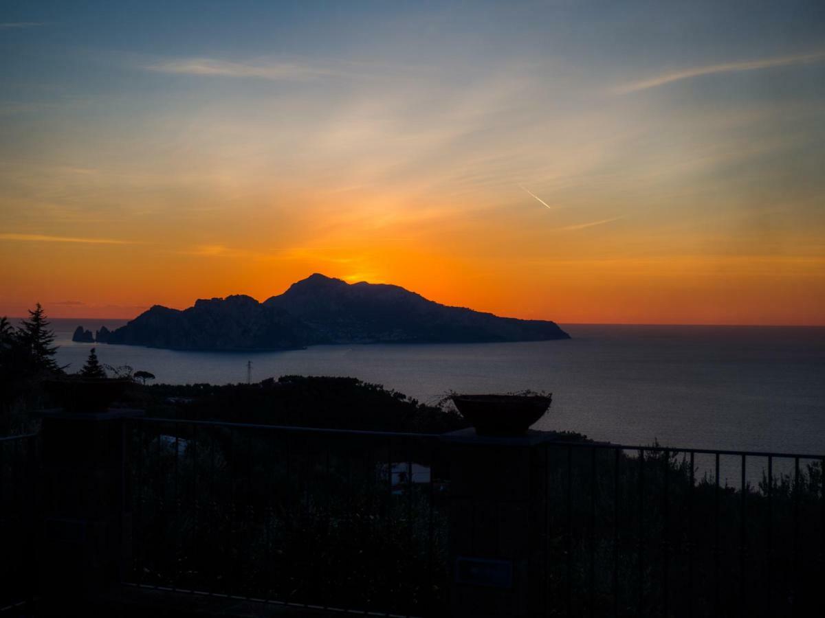 Villa Capri Wonderful View マッサ・ルブレンセ エクステリア 写真